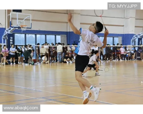 上海羽毛球队技术革新引发热议助力竞技水平提升与未来发展 上海羽毛球队技术革新引发热议助力竞技水平提升与未来发展